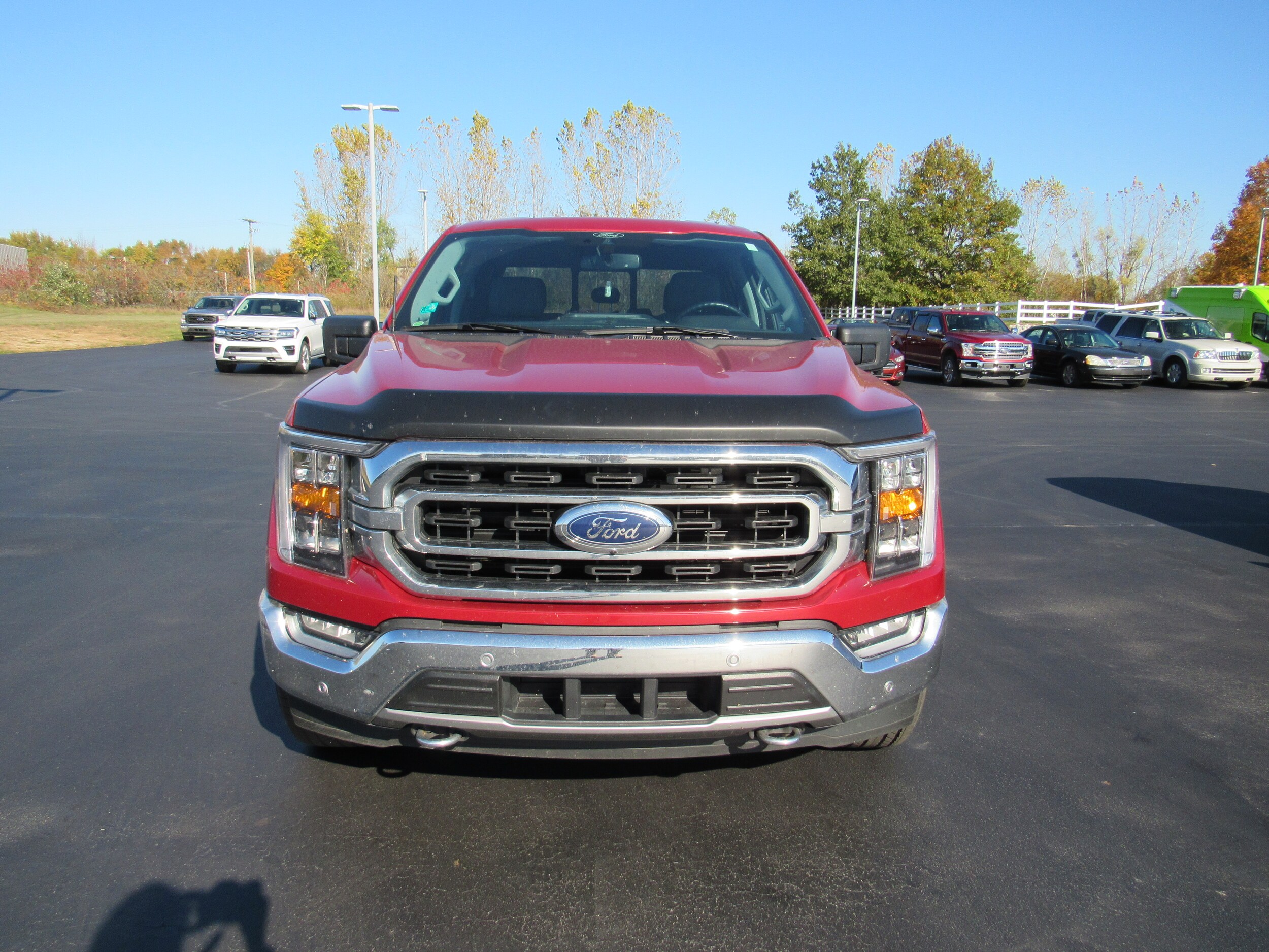 2021 Ford F-150 XLT photo 2