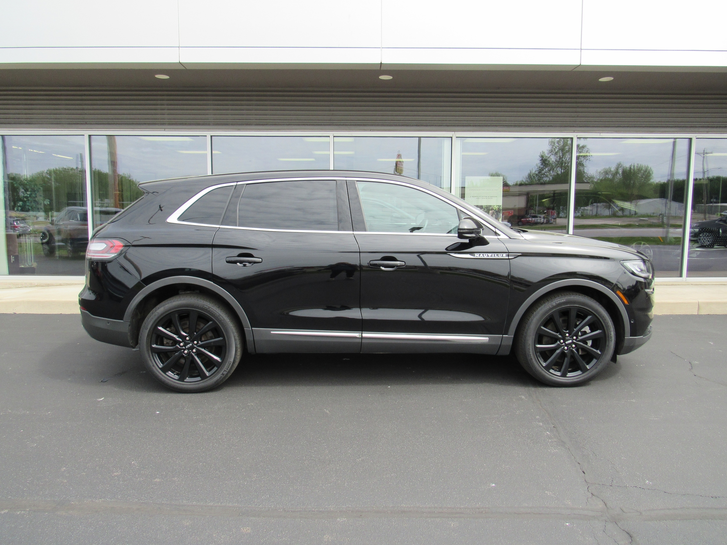 2023 Lincoln Nautilus Reserve AWD's photo
