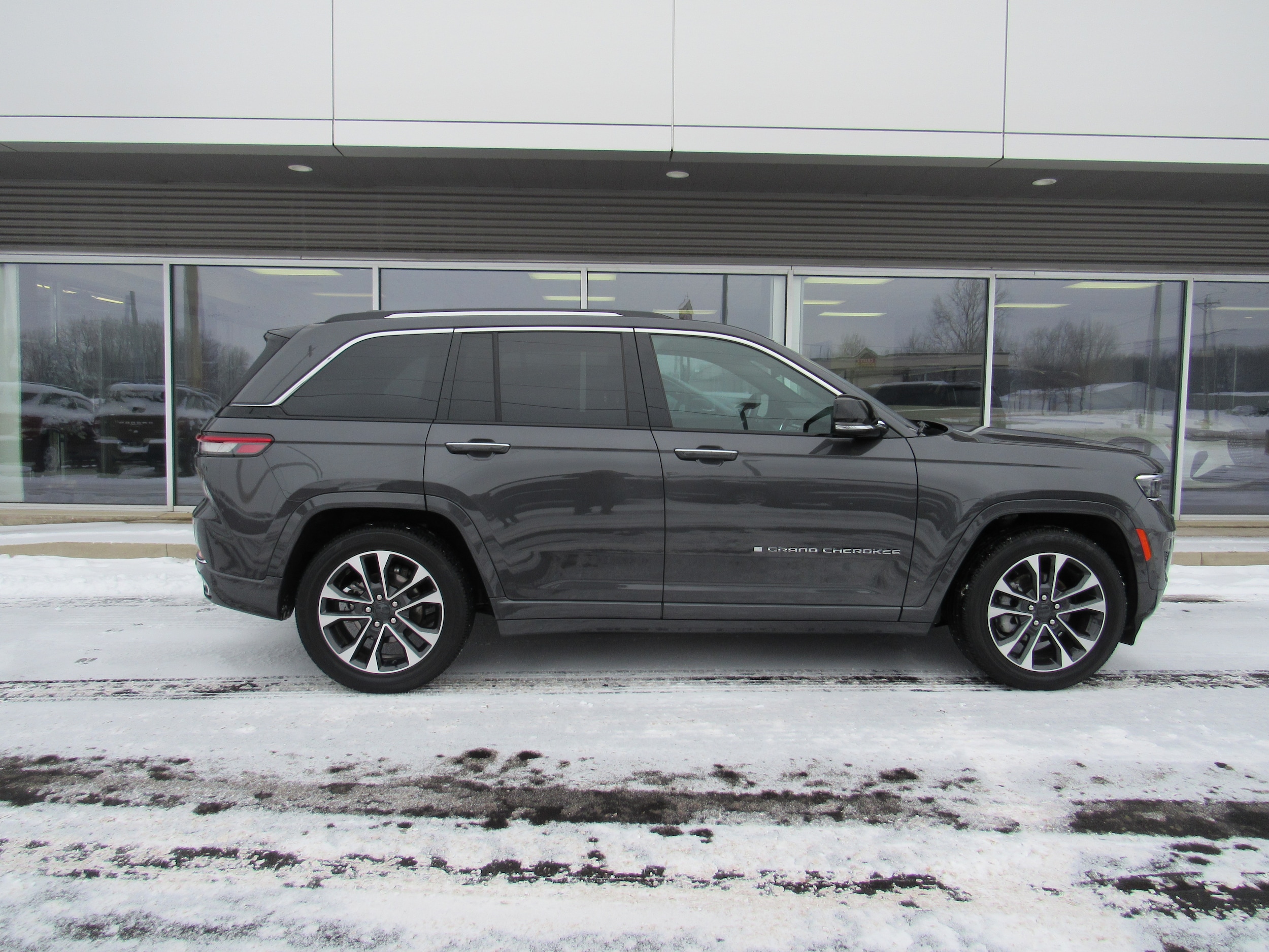 2022 Jeep Grand Cherokee Overland