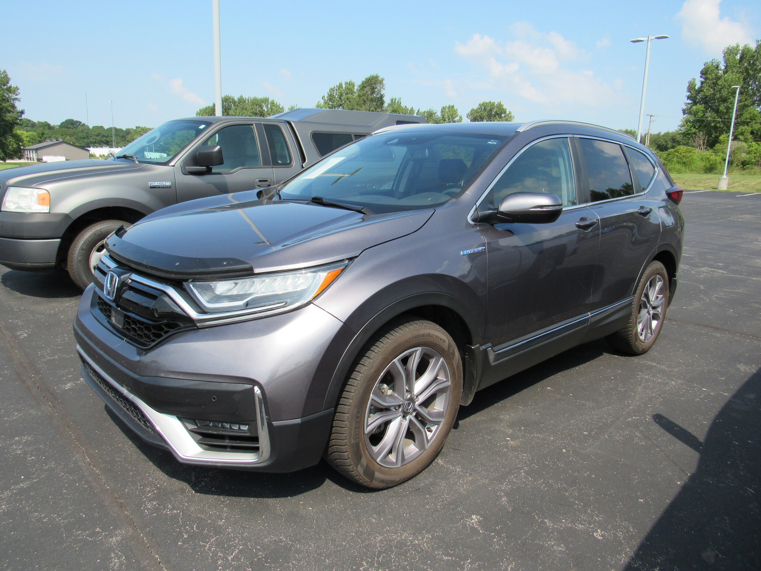 2021 Honda CR-V Hybrid Touring photo 2