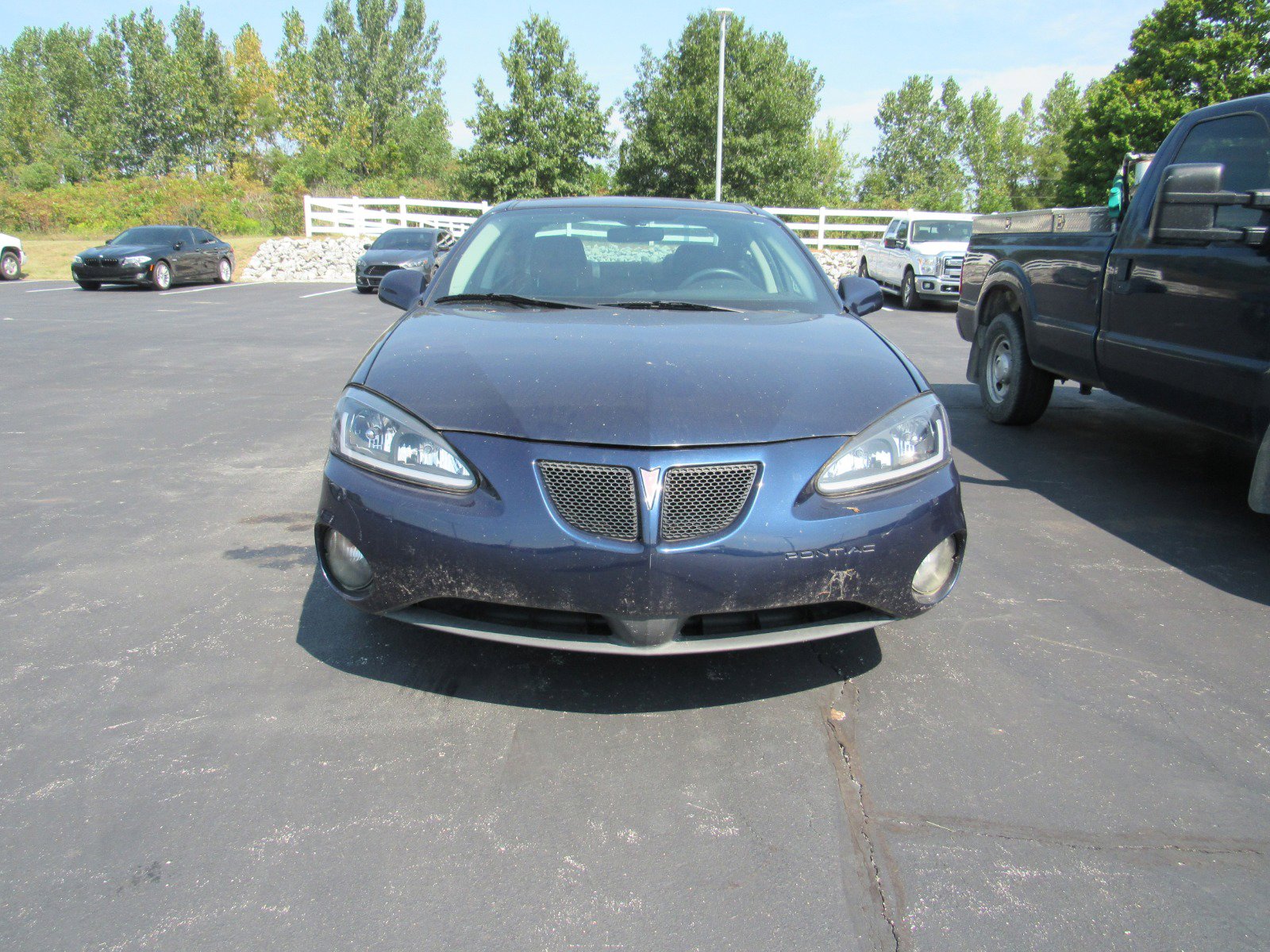 Used 2008 Pontiac Grand Prix GP with VIN 2G2WP552881101529 for sale in Kendallville, IN