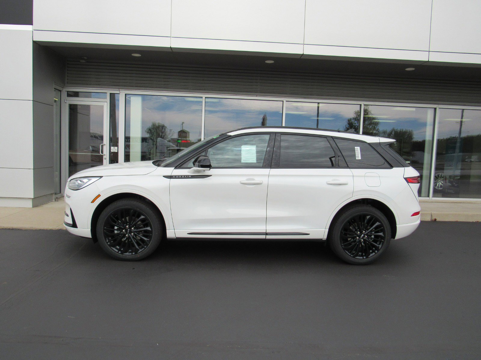 2026 Lincoln Corsair Reserve's photo