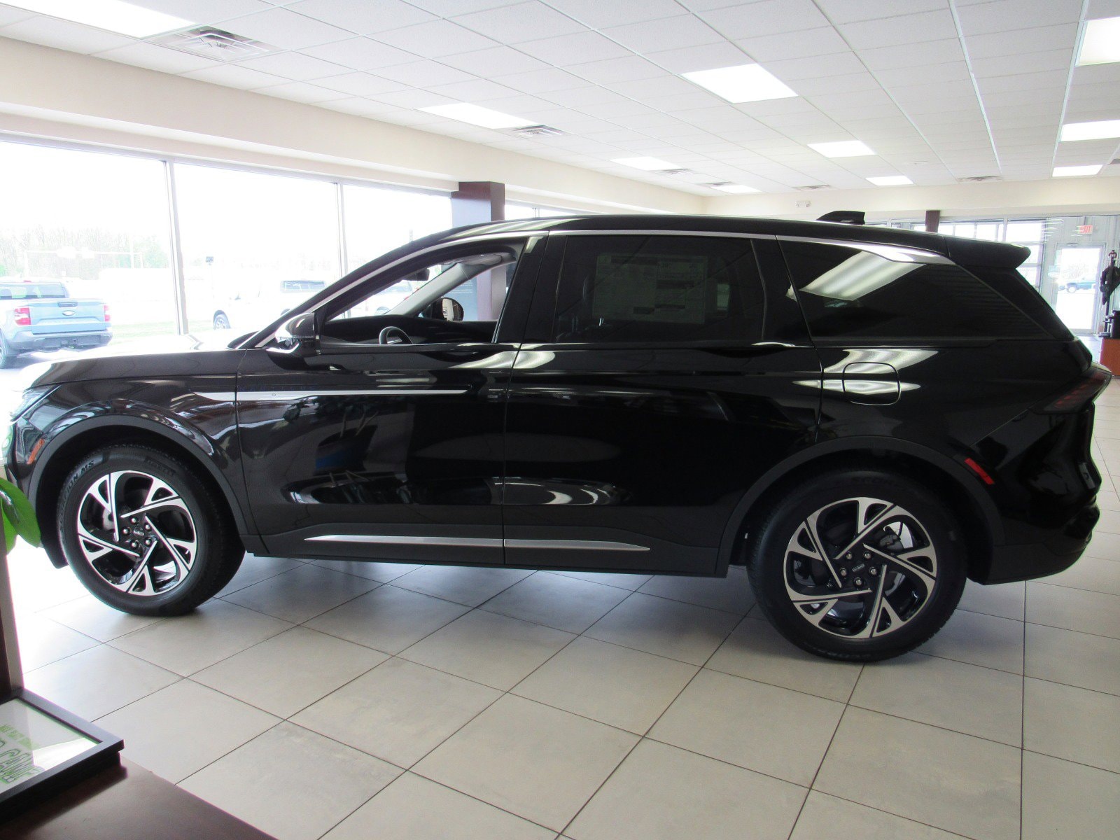 2026 Lincoln Nautilus Premiere AWD's photo