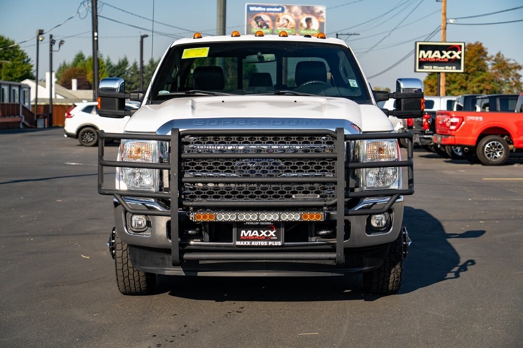 2014 Ford F-350 Lariat photo 2