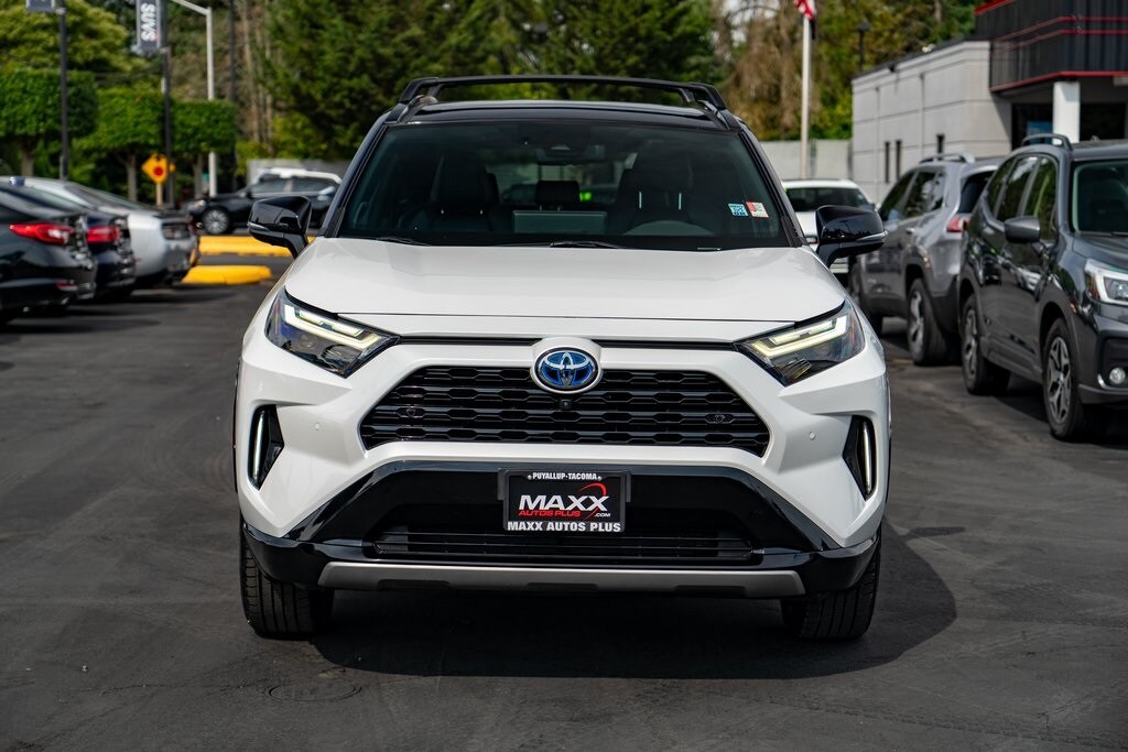 2024 Toyota RAV4 Hybrid XSE photo 3