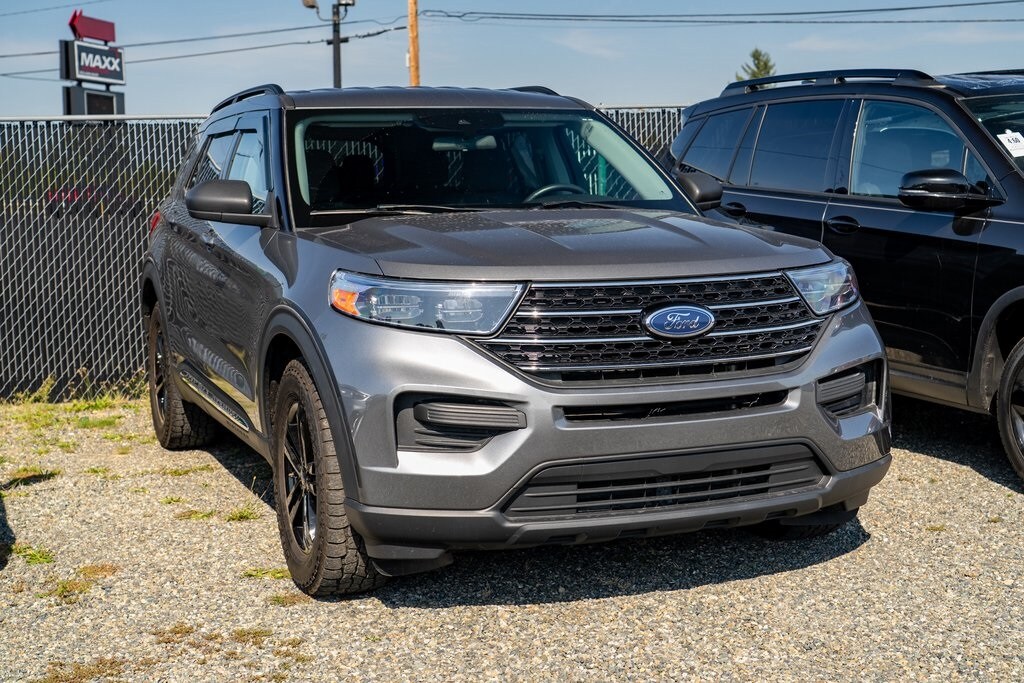 2021 Ford Explorer XLT photo 3