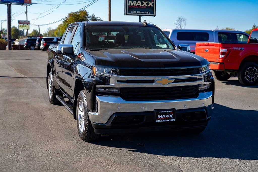 2020 Chevrolet Silverado 1500 LT photo 2