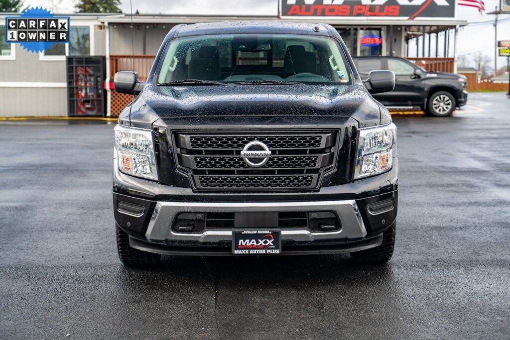 2021 Nissan Titan SV photo 2
