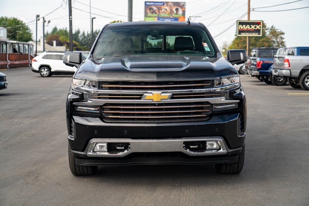 2020 Chevrolet Silverado 1500 High Country photo 3