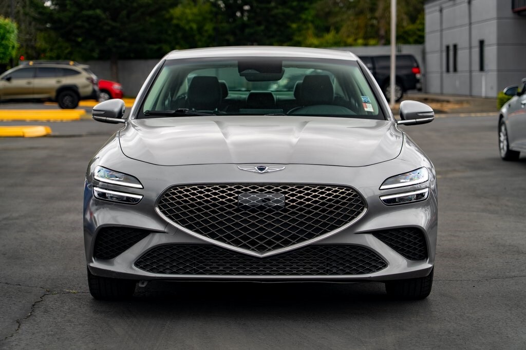 2022 Genesis G70 2.0T Prestige photo 3