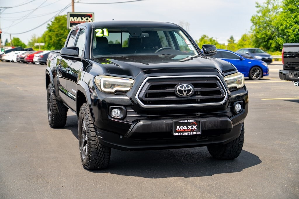 2021 Toyota Tacoma SR5 photo 2
