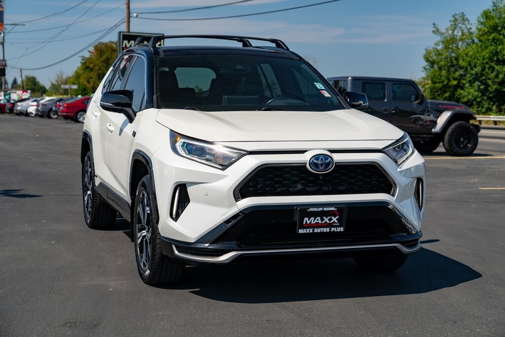 2021 Toyota RAV4 Prime XSE photo 2