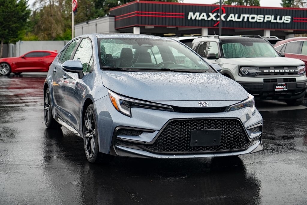 2023 Toyota Corolla XSE photo 2