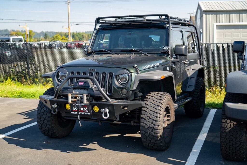 2011 Jeep Wrangler Unlimited Rubicon photo 2