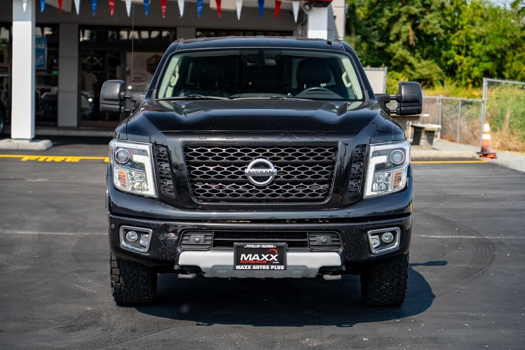 2016 Nissan Titan S photo 2