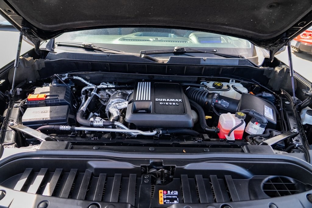 2020 Chevrolet Silverado 1500 High Country photo 4