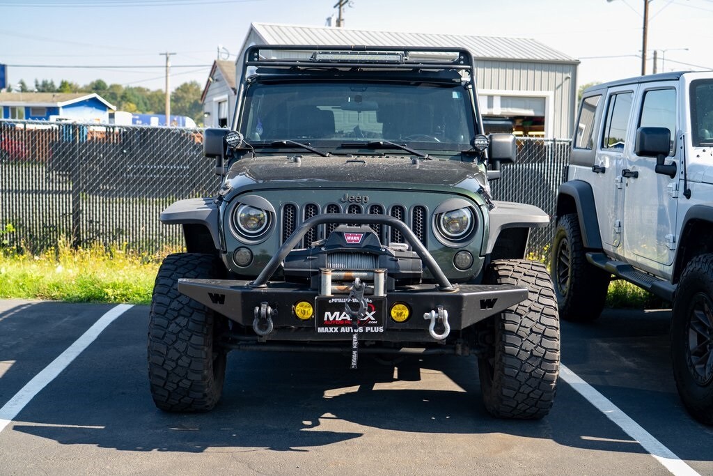 2011 Jeep Wrangler Unlimited Rubicon photo 3