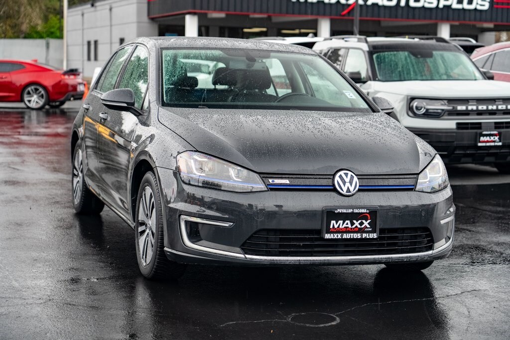 2016 Volkswagen e-Golf SEL Premium photo 2