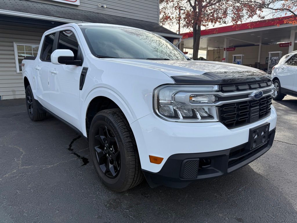 2023 Ford Maverick Lariat