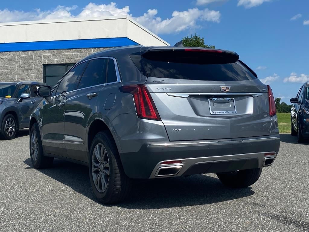 2022 Cadillac XT5 Premium Luxury photo 3