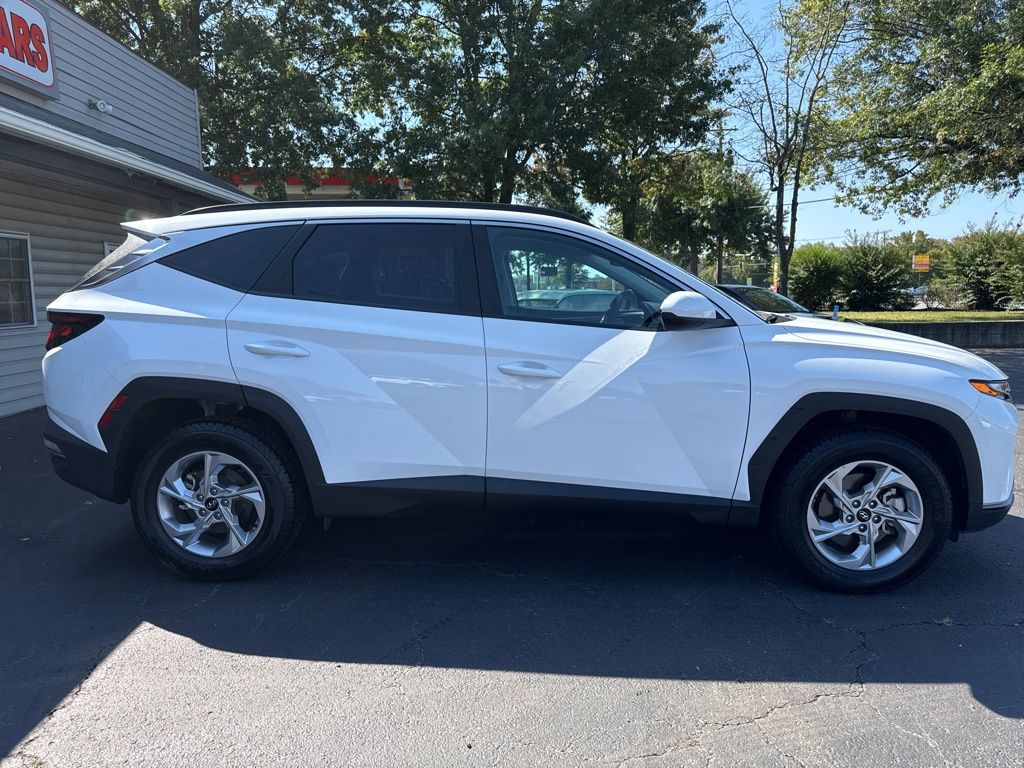 2024 Hyundai Tucson SEL photo 2