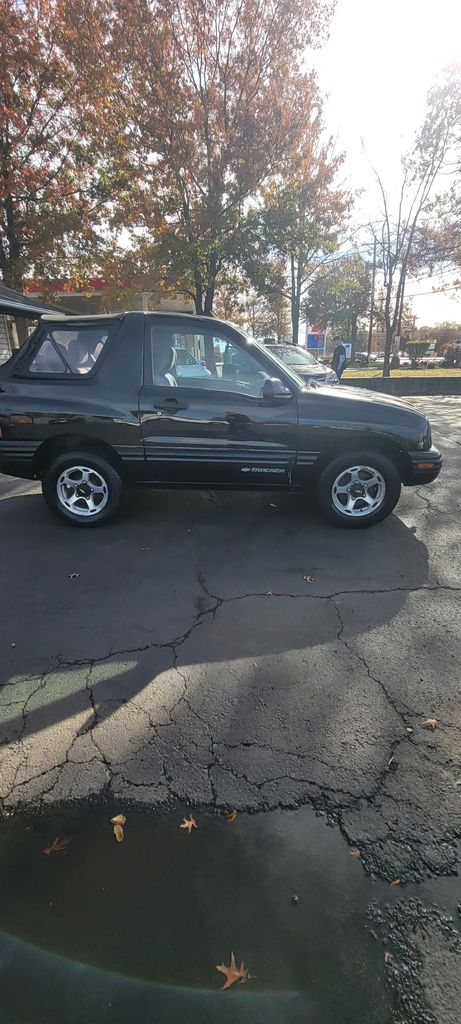 2000 Chevrolet Tracker Base