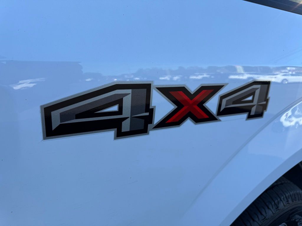 2020 Ford F-150 XLT photo 4