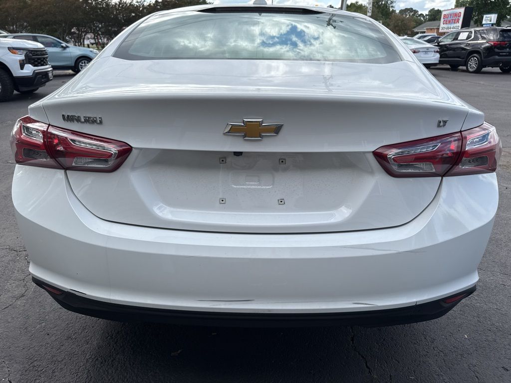 2022 Chevrolet Malibu 1LT photo 4