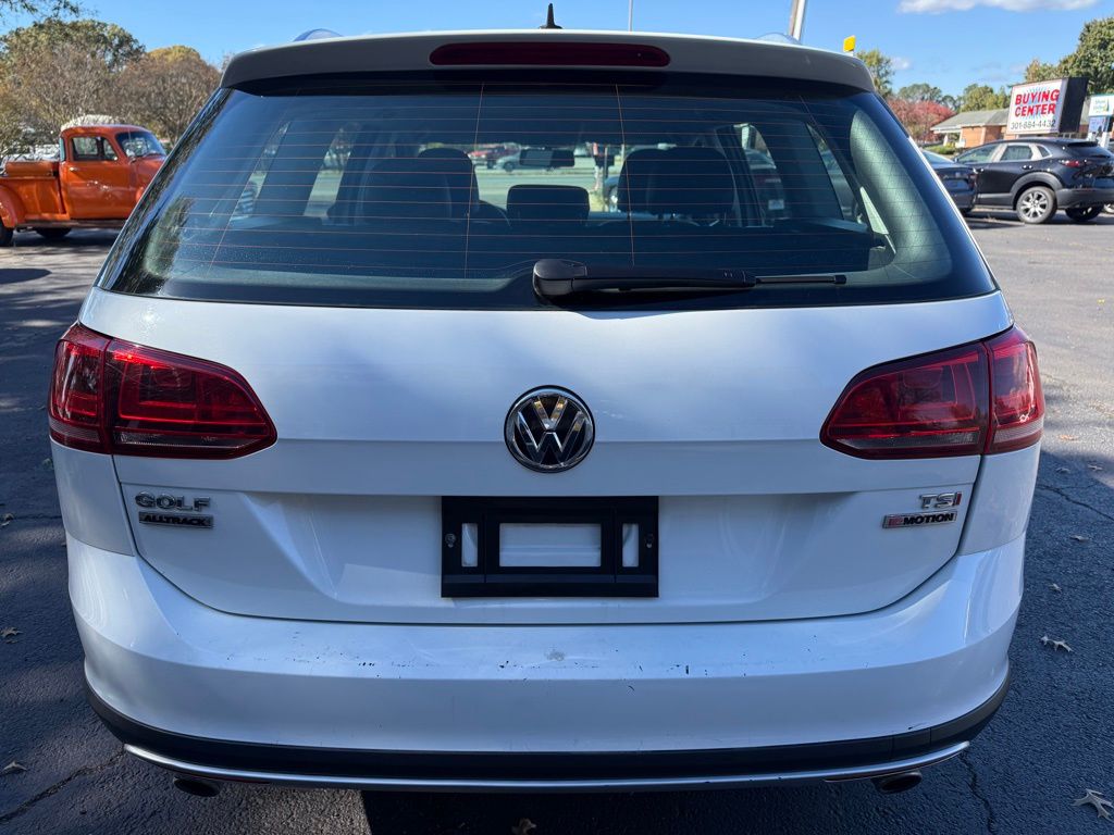 2017 Volkswagen Golf Alltrack TSI S 4Motion photo 4