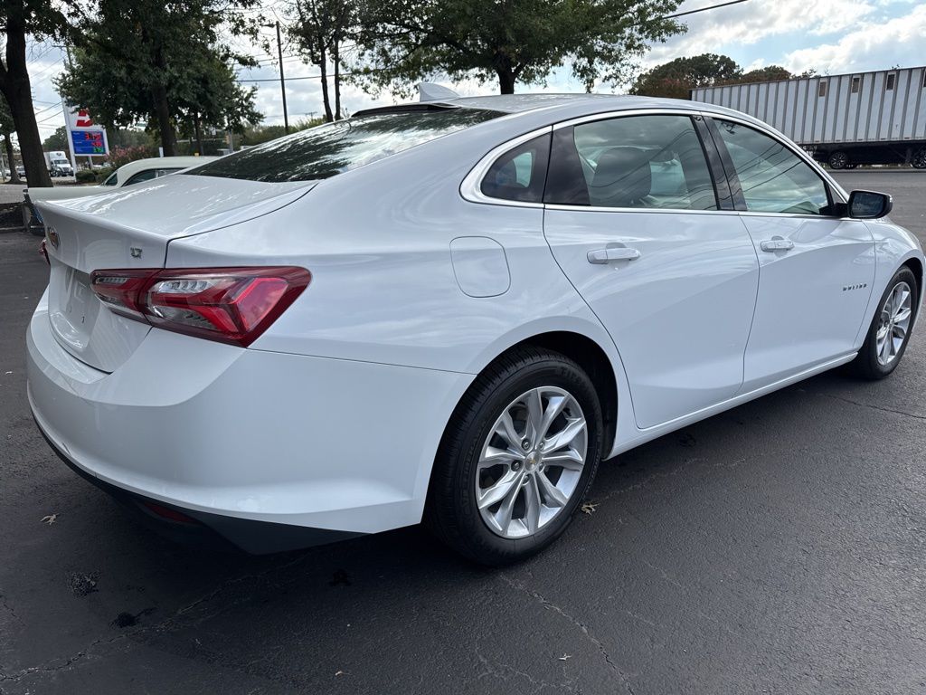 2022 Chevrolet Malibu 1LT photo 3