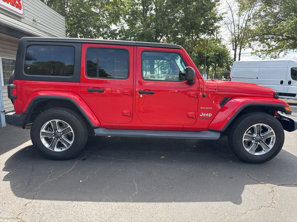 2021 Jeep Wrangler Unlimited Sahara photo 2