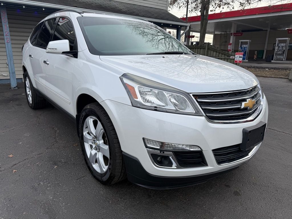 2017 Chevrolet Traverse 1LT's photo