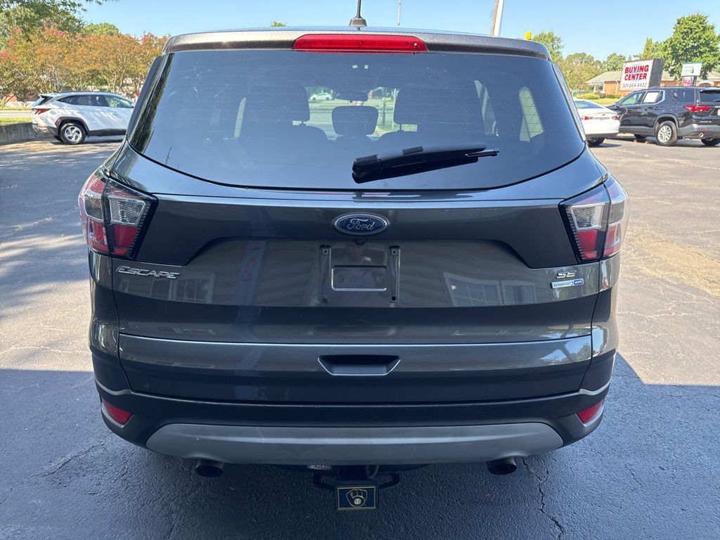 2017 Ford Escape SE photo 4