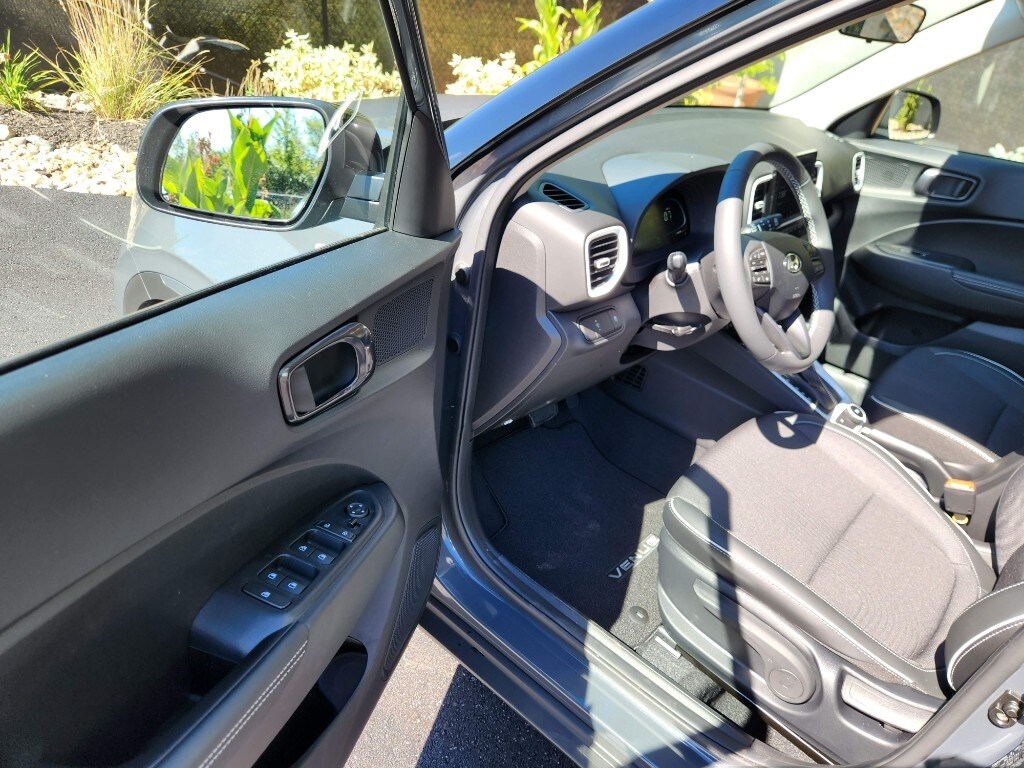 View 25