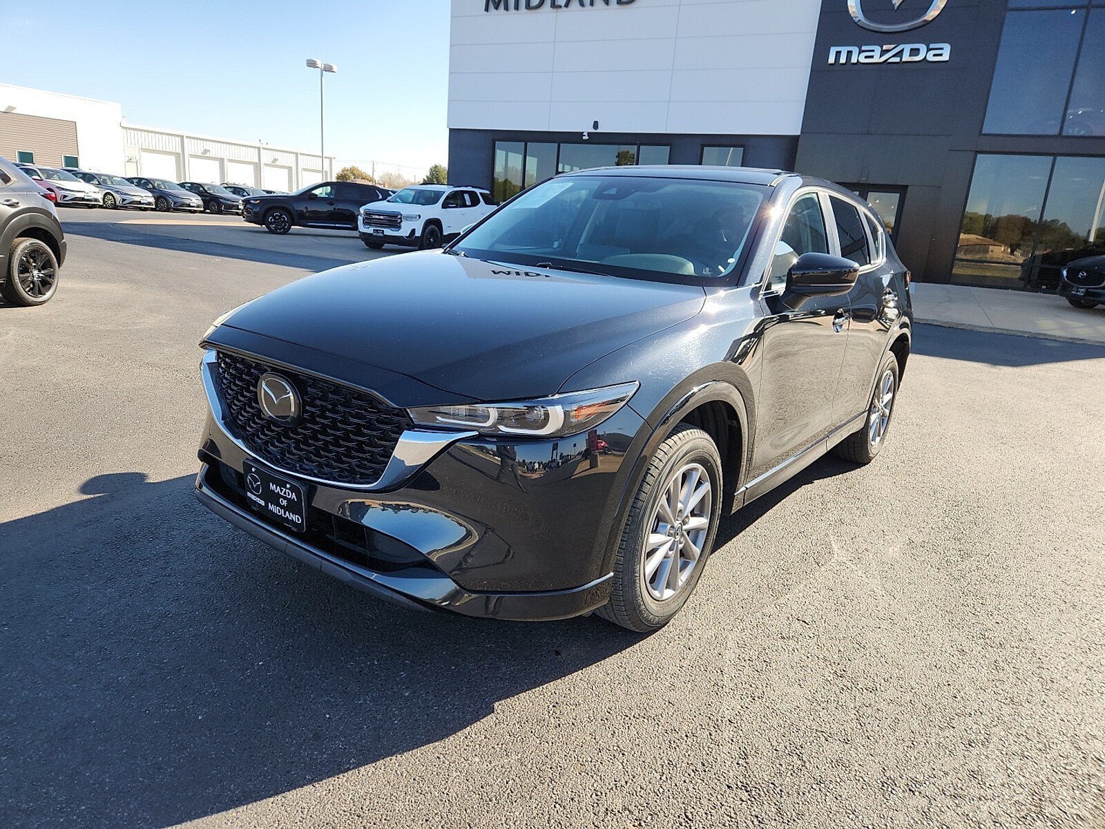 2025 Mazda CX-5 2.5 S Preferred photo 3