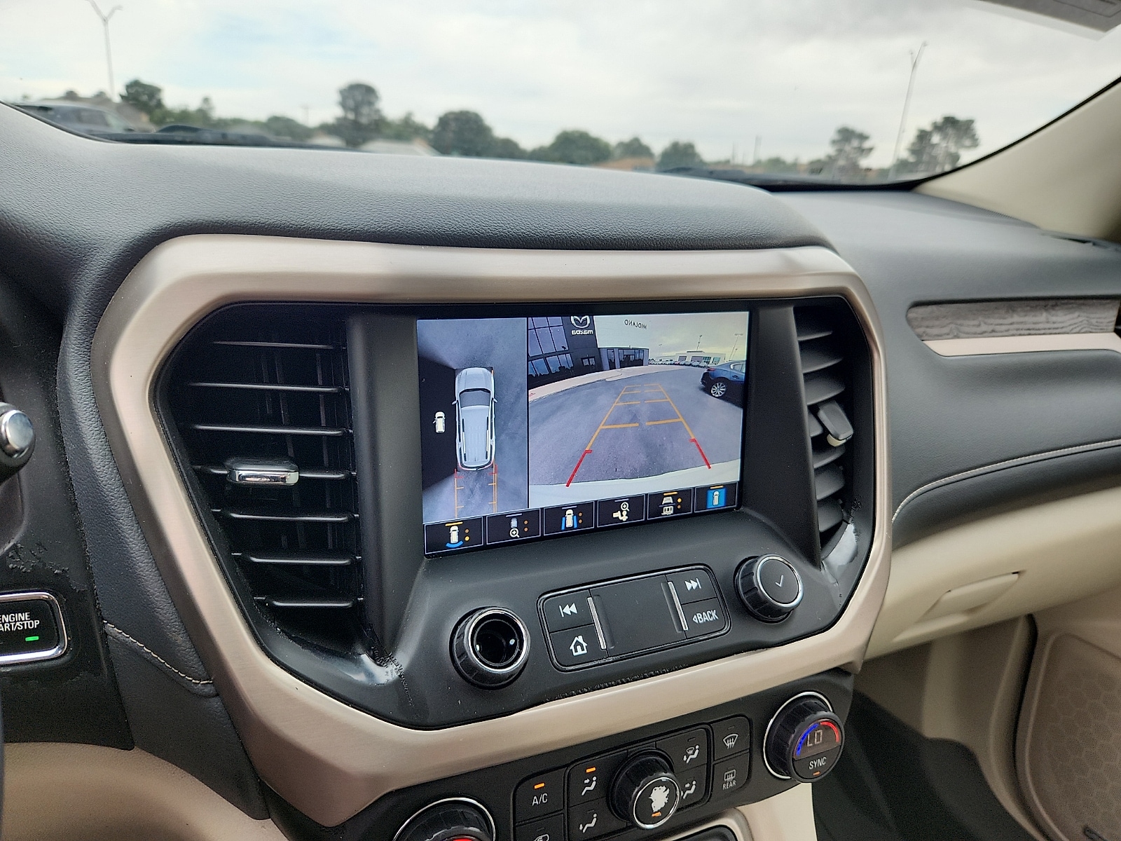 2022 GMC Acadia Denali - Photo 18