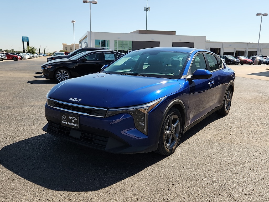 Used 2025 Kia K4 LXS Sedan