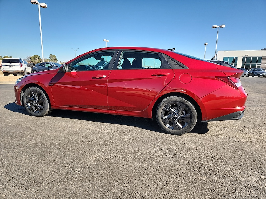 Used 2023 Hyundai Elantra SEL Sedan