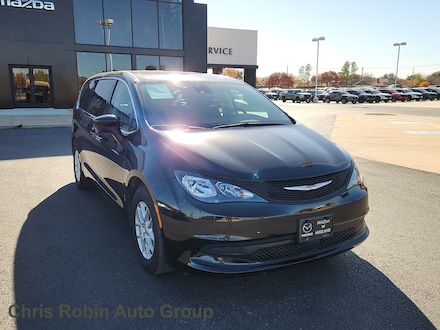 2024 Chrysler Voyager LX Van Passenger Van