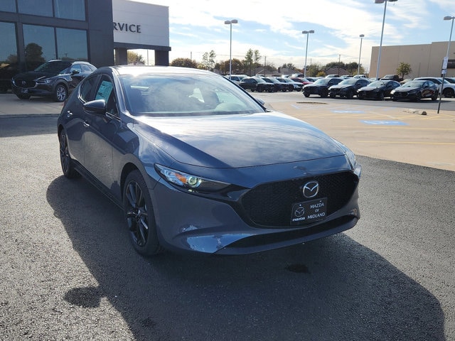 2026 Mazda Mazda3 Carbon Edition's photo