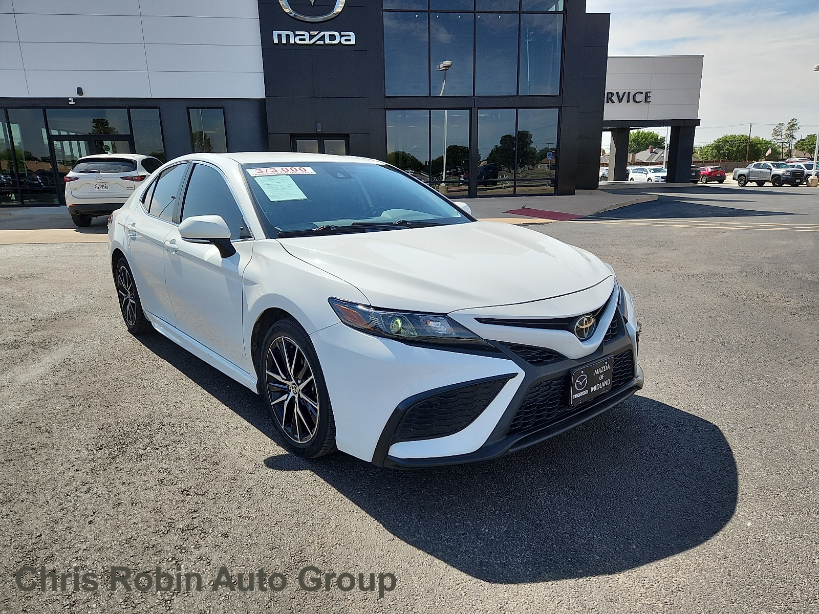 2023 Toyota Camry SE's photo