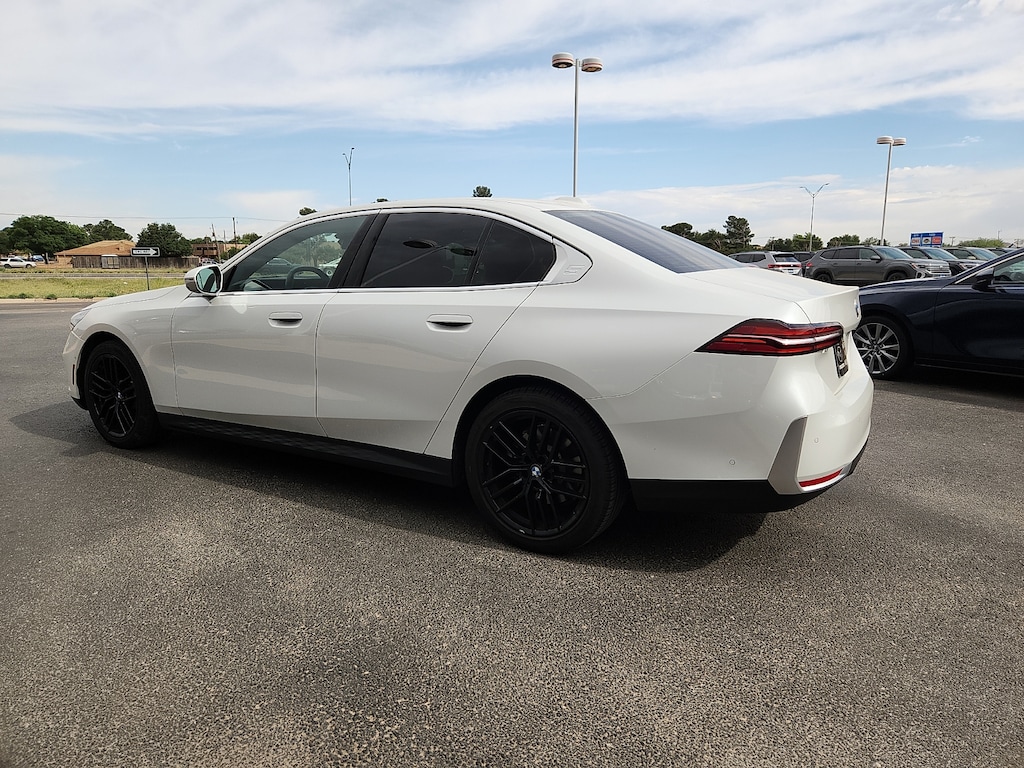 Used 2024 BMW 530i Sedan
