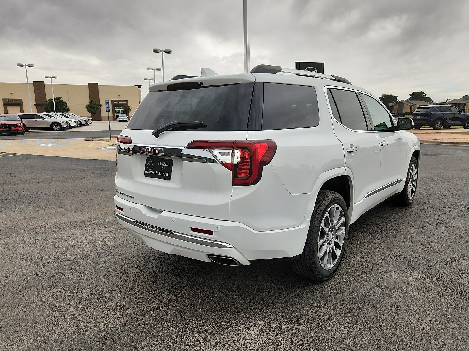 2022 GMC Acadia Denali - Photo 7