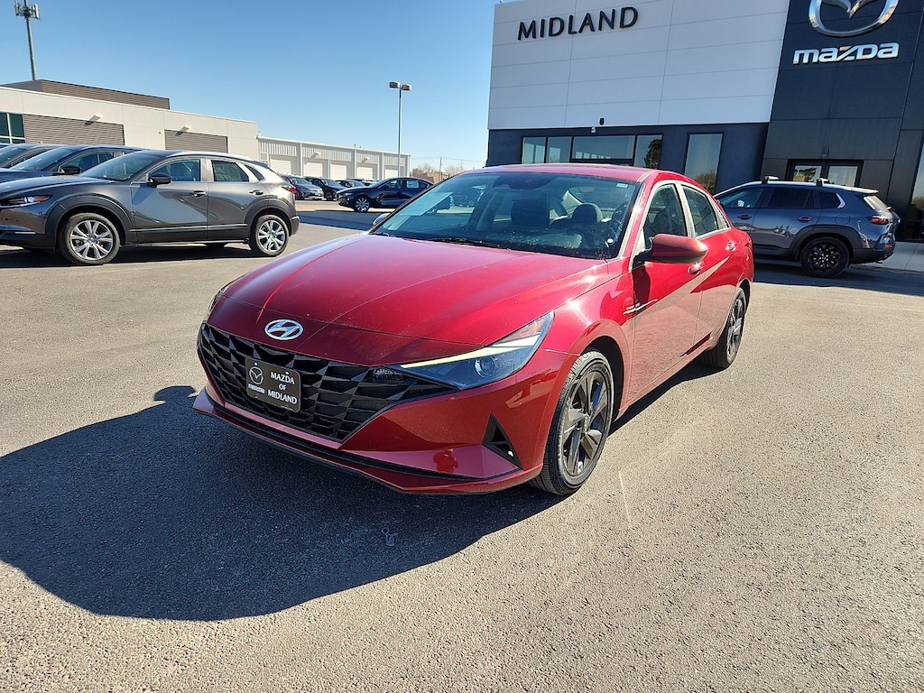 Used 2023 Hyundai Elantra SEL Sedan
