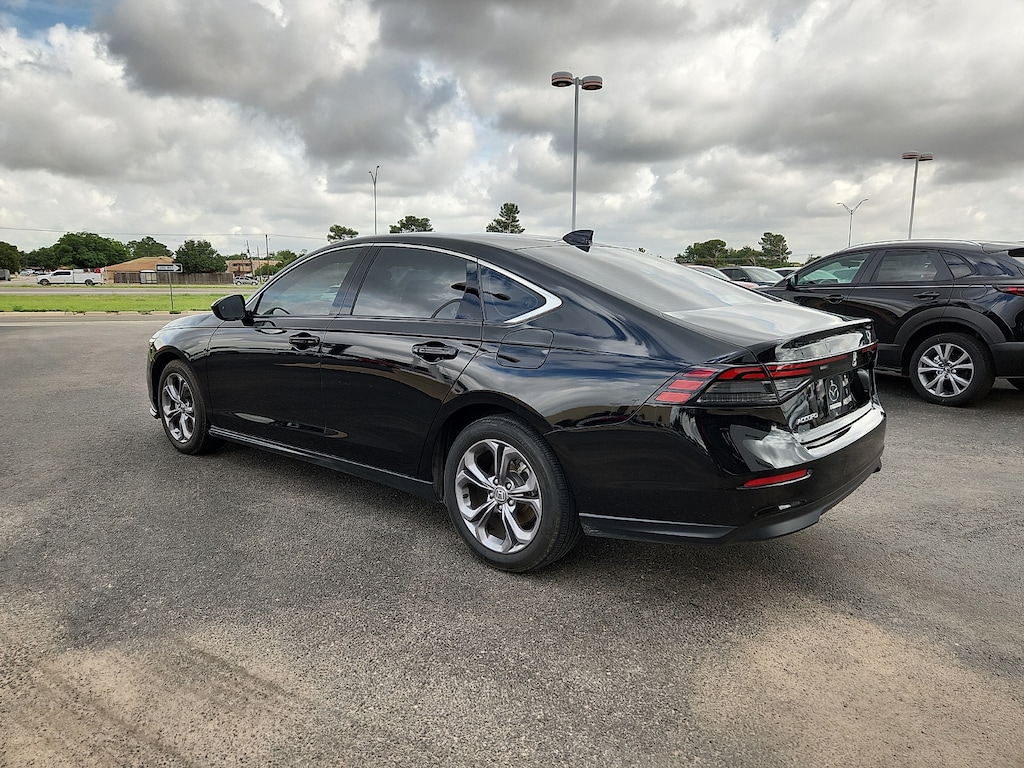 Used 2024 Honda Accord EX Sedan