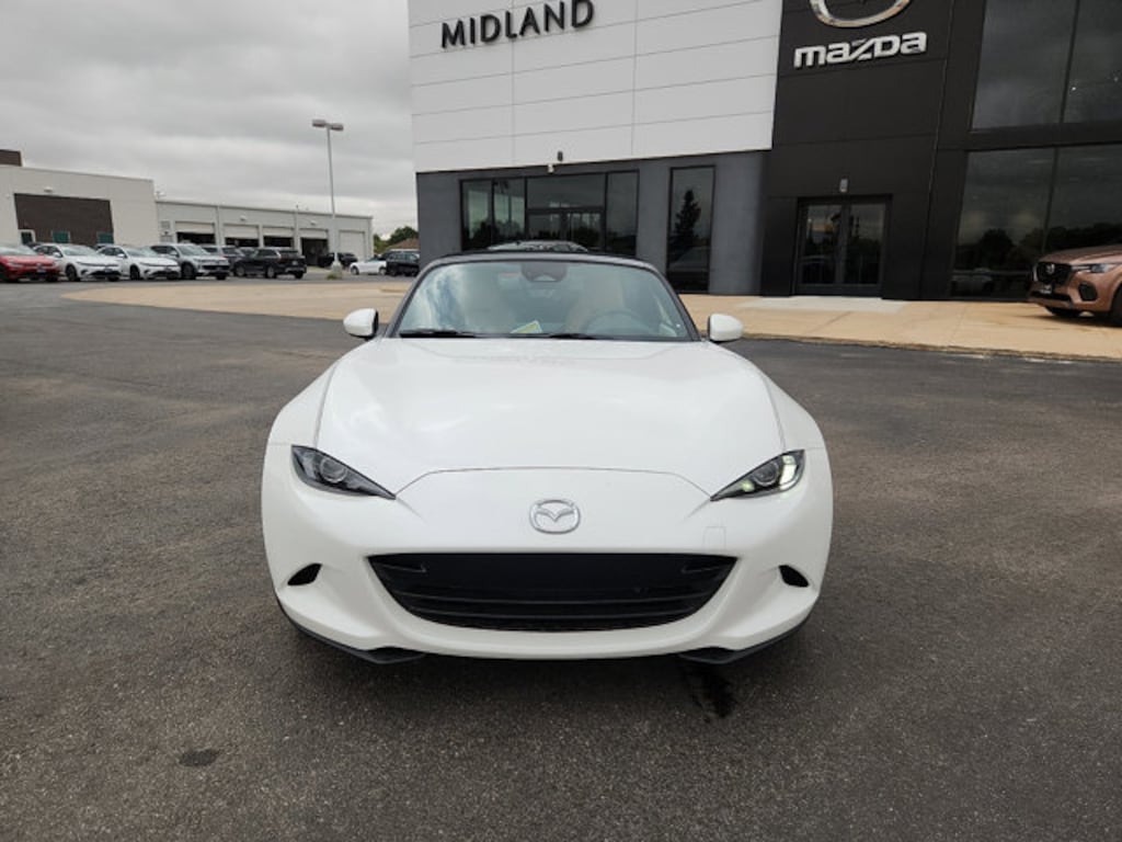New 2026 Mazda MX-5 MIATA Grand Touring CONVERTIBLE