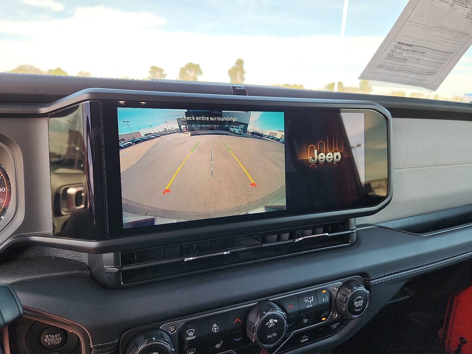 2025 Jeep Wrangler 4-Door Sahara - Photo 18