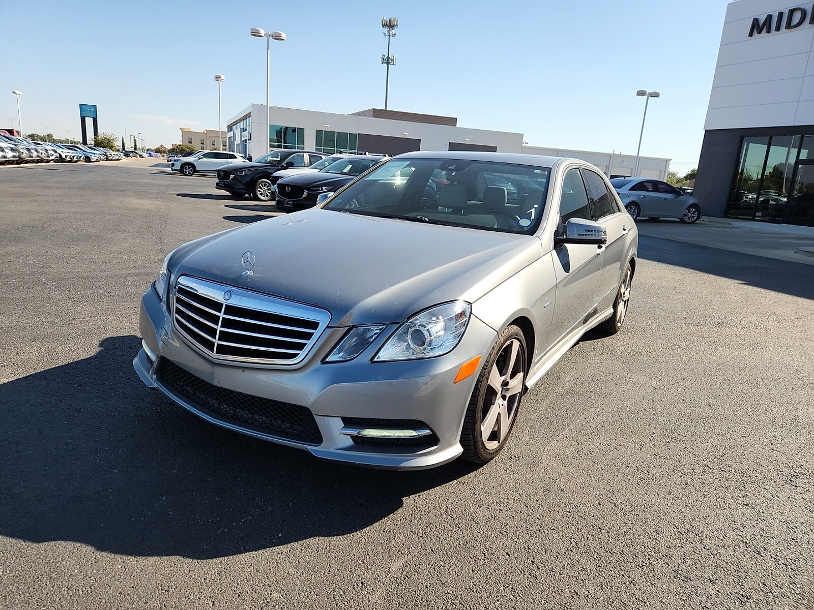 2012 Mercedes Benz E 350 Sedan photo 2