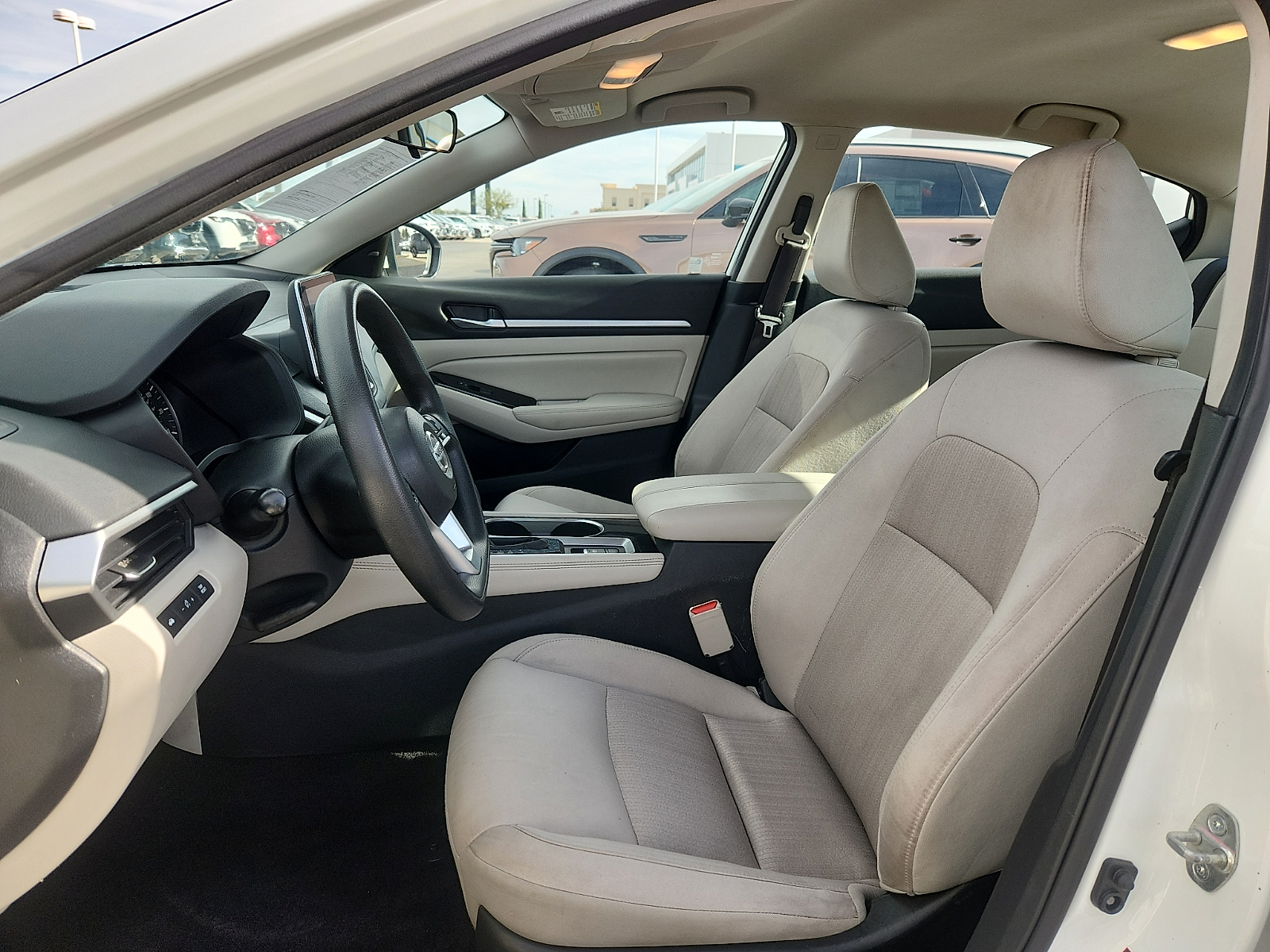 2023 Nissan Altima SV - Photo 12