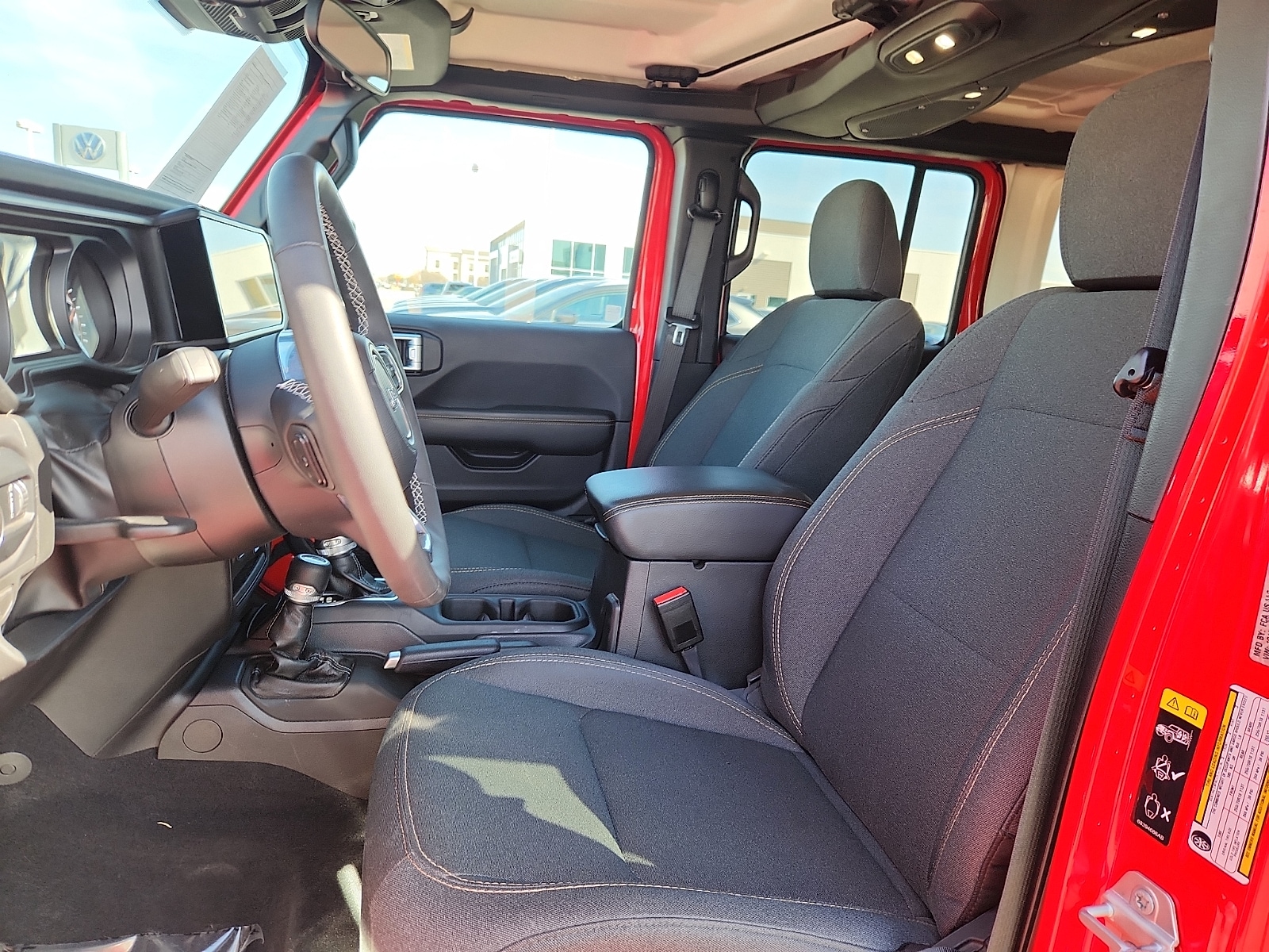 2025 Jeep Wrangler 4-Door Sahara - Photo 13